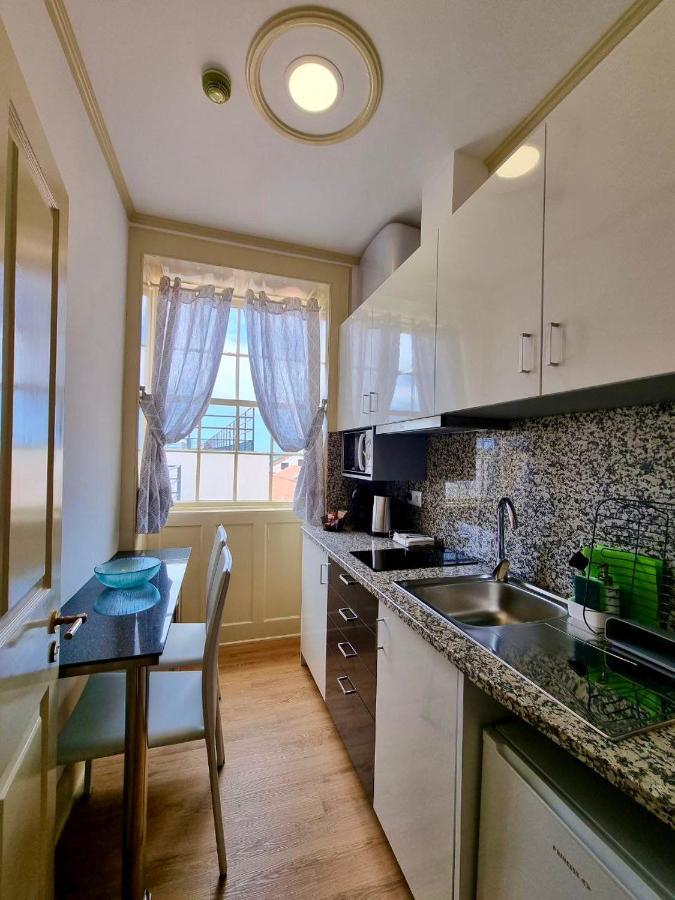 Carreira Apartments Harbour View Free Parking In Heart Funchal Экстерьер фото